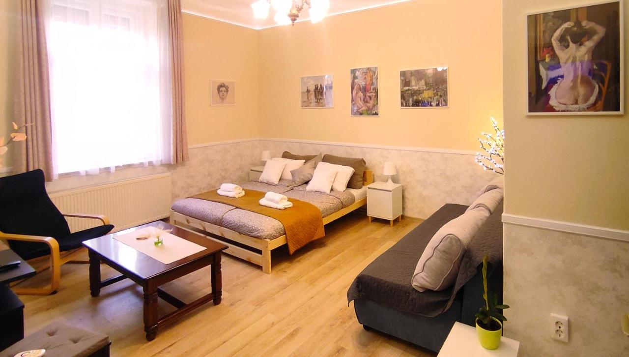 Center Apartman Σέγκεντ Εξωτερικό φωτογραφία